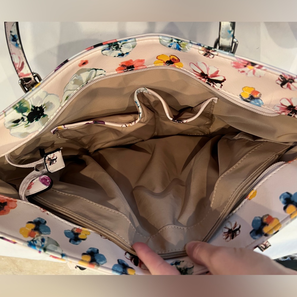 SOLD NINE WEST light pink floral tote handbag 🌸 - Picture 12 of 15